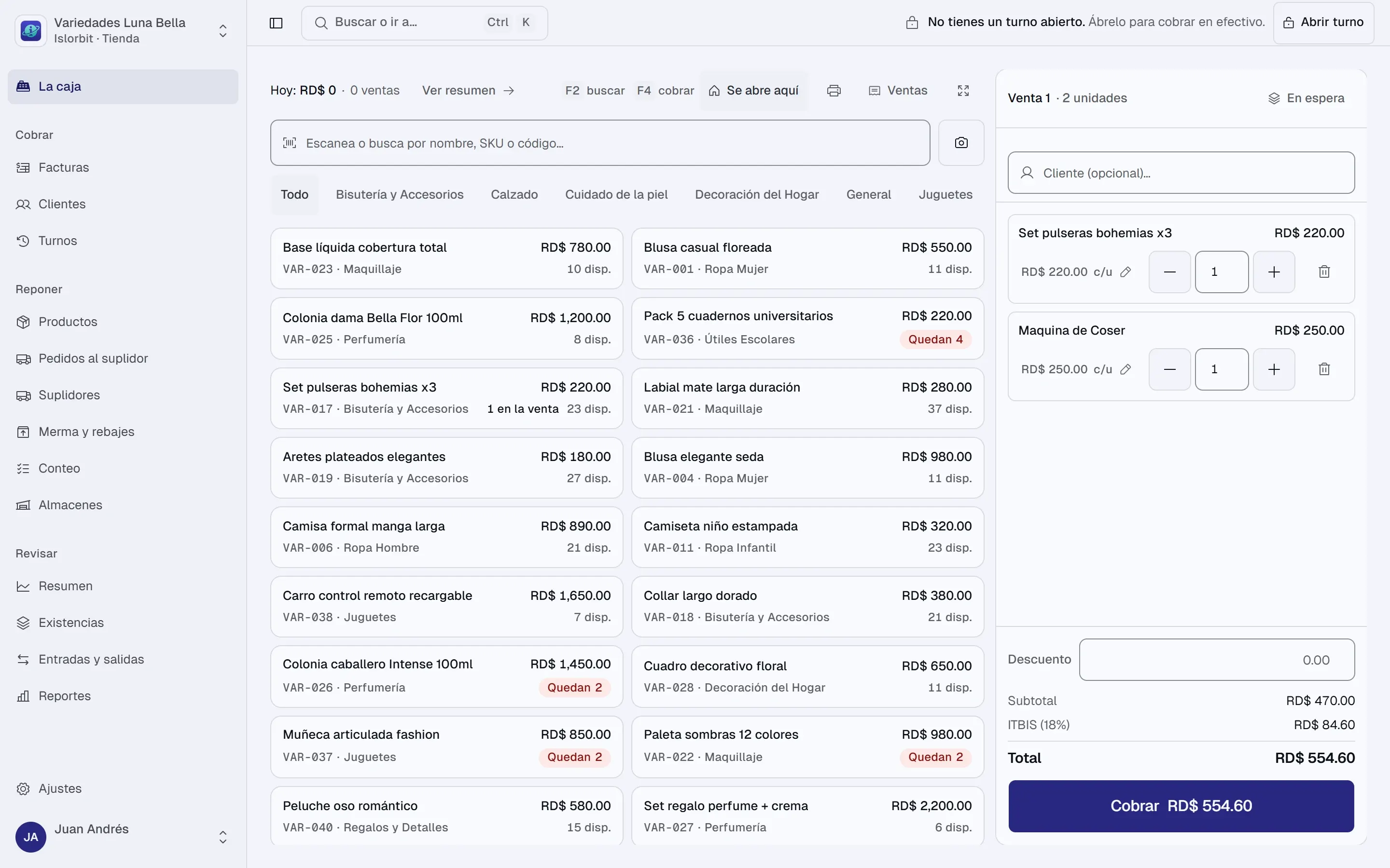 La caja de Islorbit con el buscador «Escanea o busca por nombre, SKU o código…», la lista de productos y, a la derecha, una venta con dos productos y el botón «Cobrar RD$ 554.60».